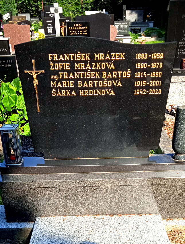 ČP a AČP u hrobu Šírky Hrdinové 28.6.21